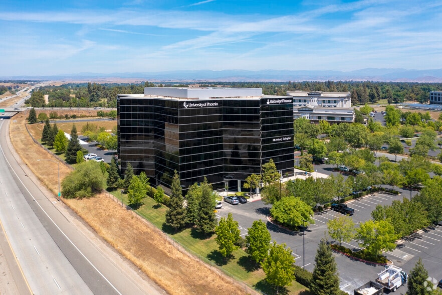 45 E River Park Pl W, Fresno, CA for lease - Aerial - Image 3 of 5