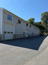 152 Cranberry Hwy, Bourne, MA à louer Photo intérieure- Image 2 de 9