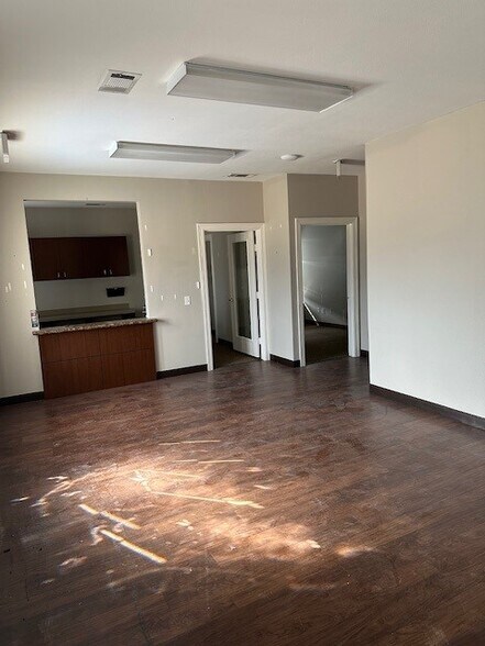 649 Alsbury Blvd, Burleson, TX à louer - Photo intérieure - Image 3 de 7