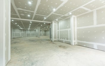 3043 31st St, Long Island City, NY for lease Interior Photo- Image 1 of 8