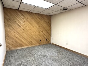 115 E Waldo Blvd, Manitowoc, WI for lease Interior Photo- Image 2 of 4