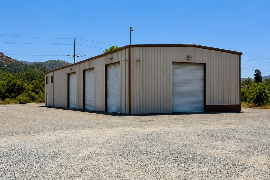 937 A St, Fillmore, CA for lease - Building Photo - Image 2 of 13