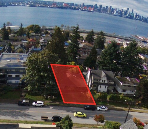 433 E 3rd St, North Vancouver, BC for sale Building Photo- Image 1 of 1