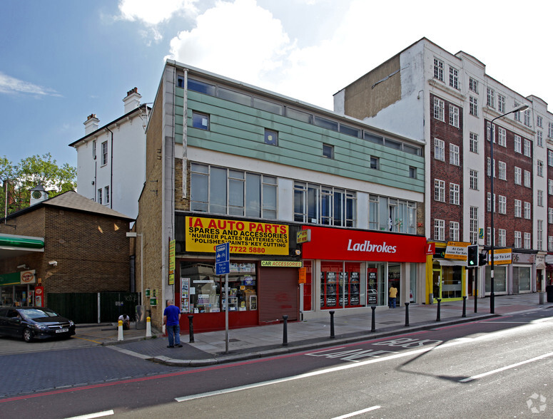 Finchley Rd, London à vendre - Photo principale - Image 1 de 1