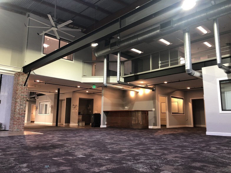 400 Convention Way, Redwood City, CA for lease - Interior Photo - Image 2 of 2