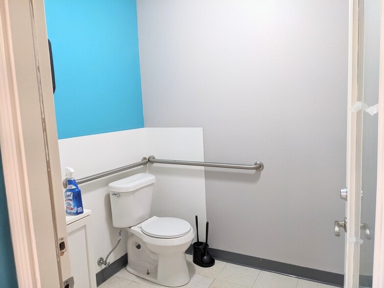 3605 Amos st st, Houston, TX for lease - Building Photo - Image 2 of 13