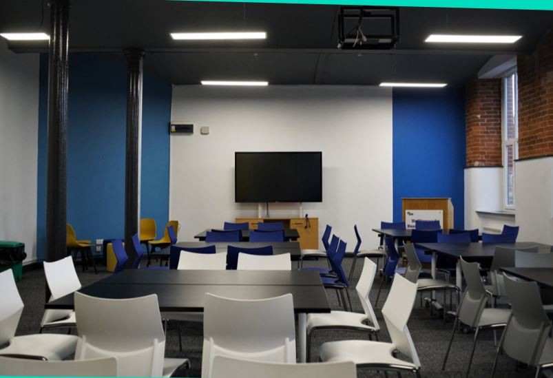 Albert St, Oldham à louer - Photo intérieure - Image 1 de 14