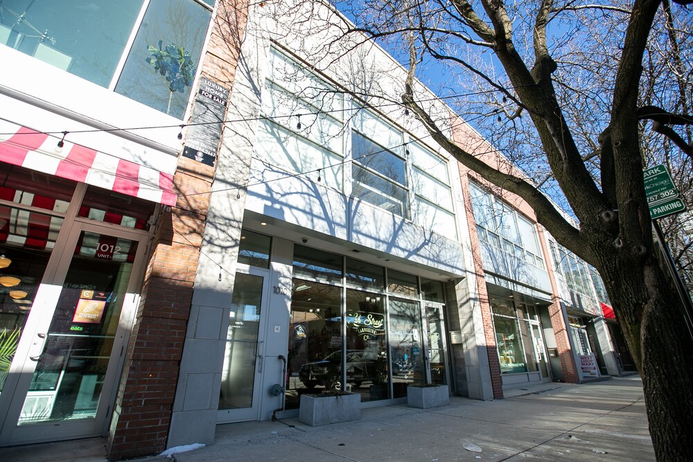 1010 W Lake St, Chicago, IL for sale Primary Photo- Image 1 of 4