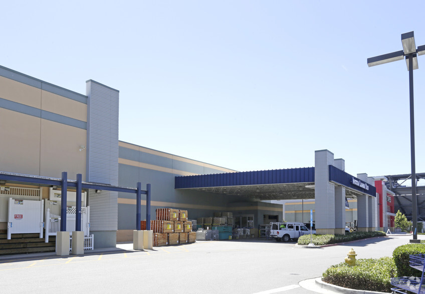 750 Newhall Dr, San Jose, CA for lease - Building Photo - Image 3 of 6