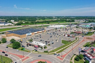 Plus de détails pour 699 S Green Bay Rd, Neenah, WI - Commerce de détail à louer