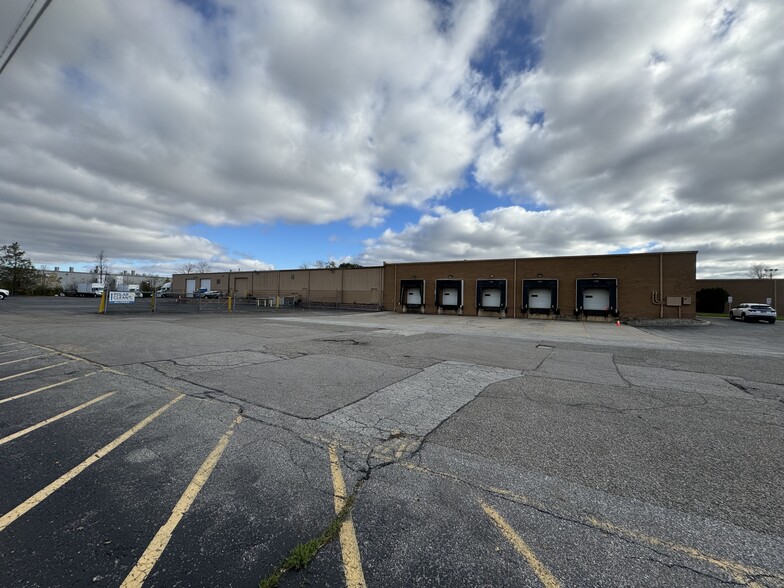 3707 Lathrop St, South Bend, IN à vendre - Photo du bâtiment - Image 3 de 14