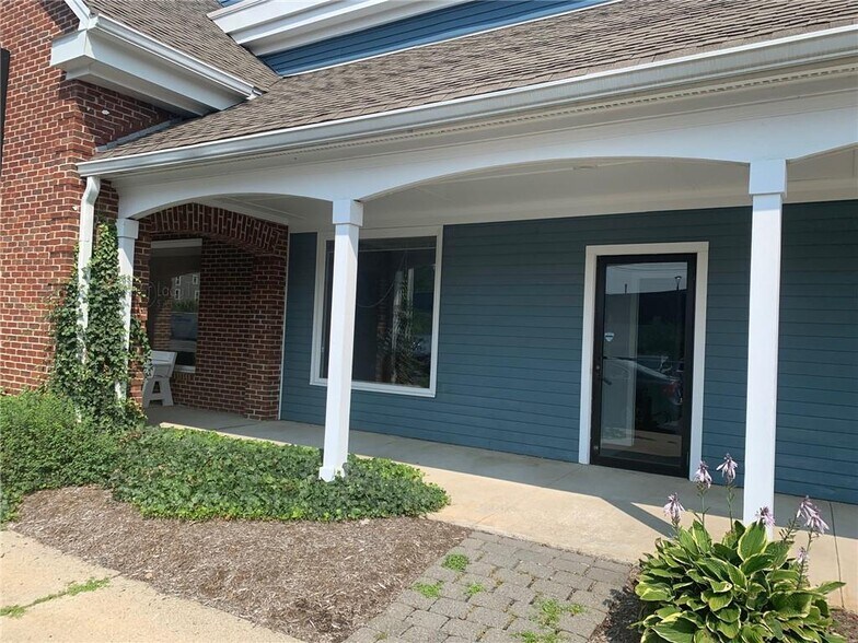 51 Depot St, Watertown, CT à vendre - Photo du bâtiment - Image 3 de 13