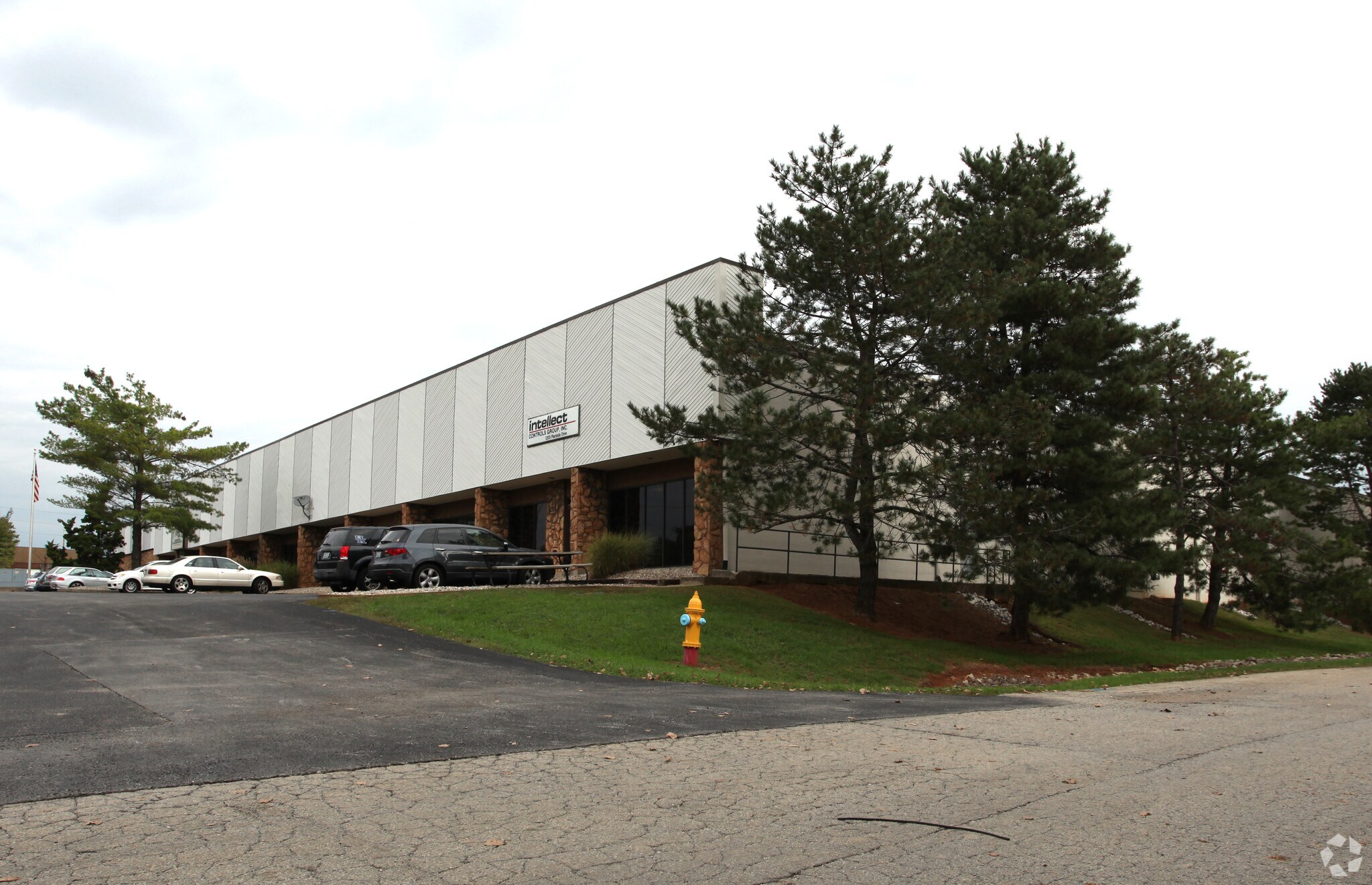 2103-2205 Plantside Dr, Louisville, KY for lease Primary Photo- Image 1 of 4