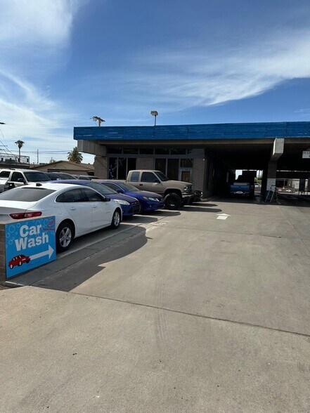 324 N Country Club Dr, Mesa, AZ à louer - Photo du bâtiment - Image 3 de 8