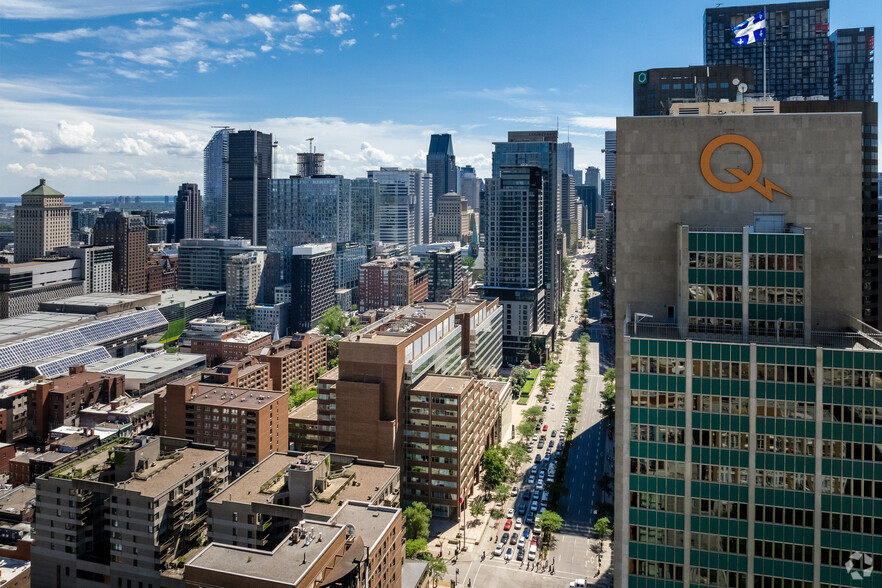 200 Boul René-Lévesque O, Montréal, QC à louer - A rien - Image 3 de 4