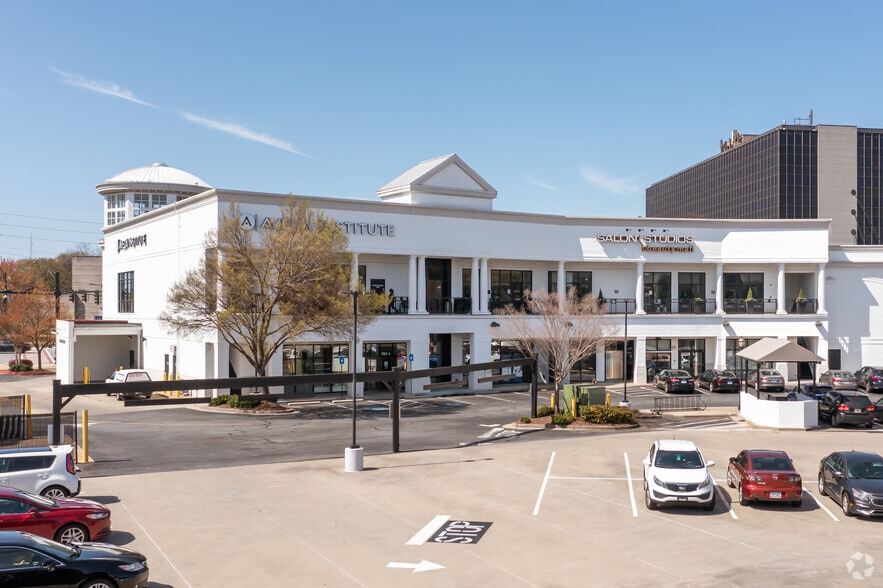 1745 Peachtree Rd, Atlanta, GA for lease - Building Photo - Image 2 of 22