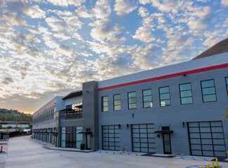 Plus de détails pour 23823 Ventura Blvd, Calabasas, CA - Industriel à vendre