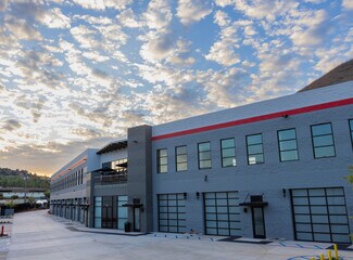Plus de détails pour 23823 Ventura Blvd, Calabasas, CA - Industriel à vendre
