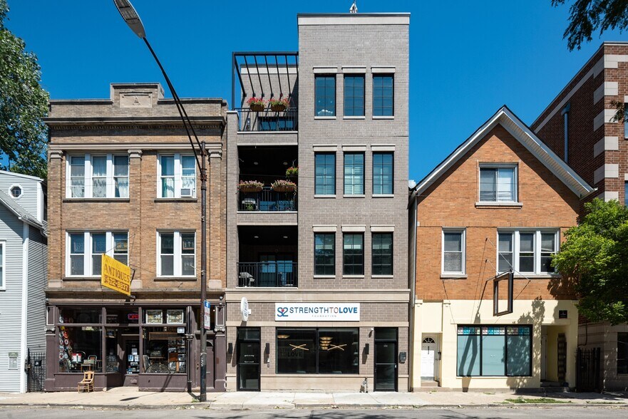 2136 W Belmont Ave, Chicago, IL for sale - Primary Photo - Image 1 of 15