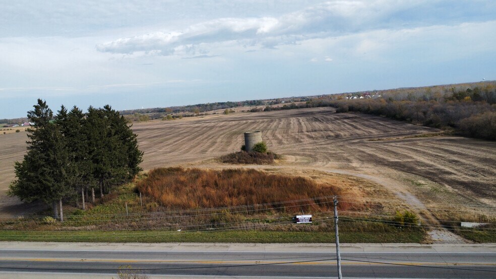 Rt 47, Lake In The Hills, IL à vendre - Photo du bâtiment - Image 2 de 6