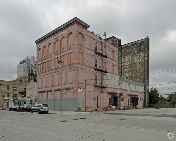 169-171 S 2nd St, Milwaukee, WI for sale - Primary Photo - Image 1 of 1