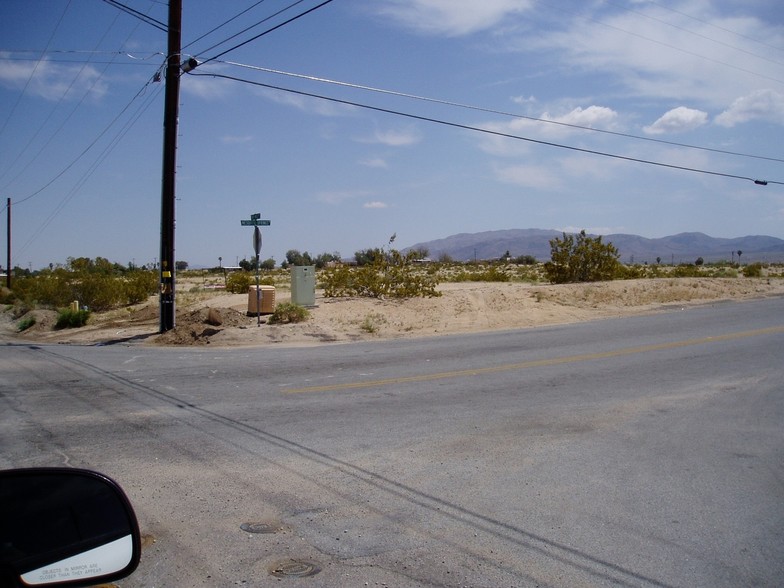 Amboy Rd & Adobe Rd, Twentynine Palms, CA à vendre - Photo du bâtiment - Image 2 de 5