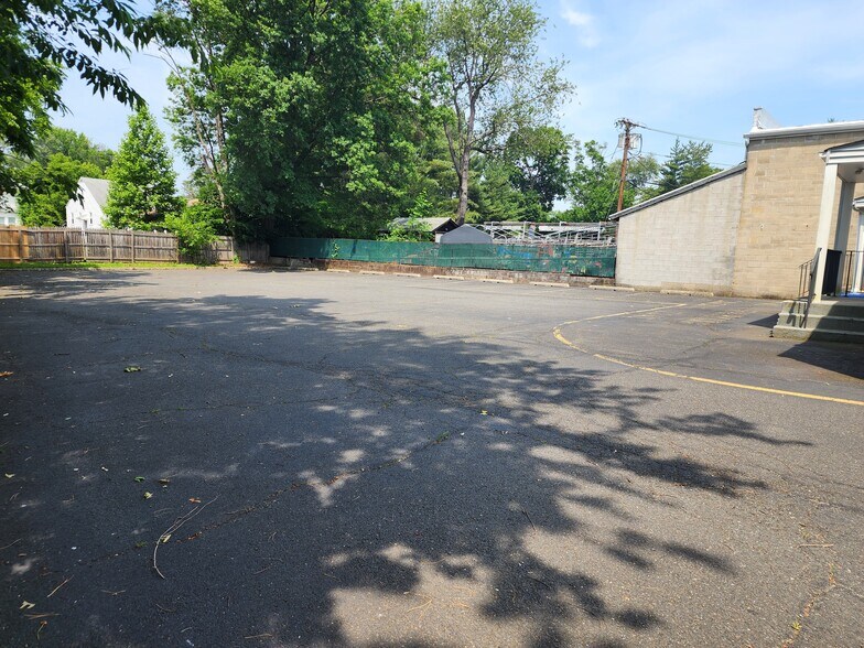 241 W Union Ave, Bound Brook, NJ à vendre - Photo du bâtiment - Image 3 de 13
