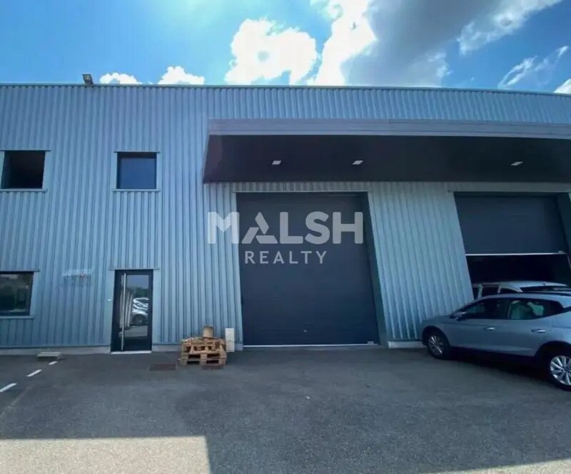 Flex in Saint-Priest for lease Building Photo- Image 1 of 3
