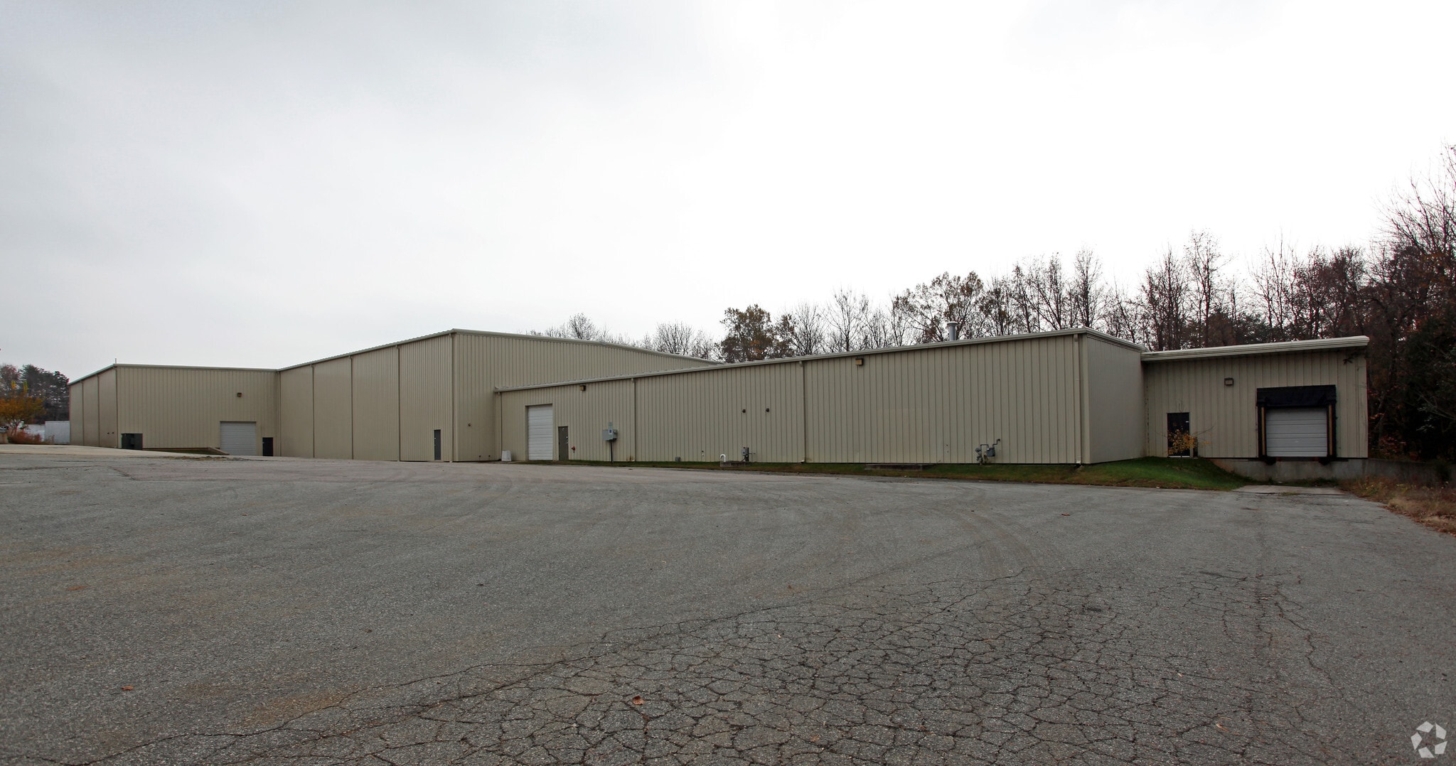 7609D Canoe Rd, Greensboro, NC for sale Primary Photo- Image 1 of 3