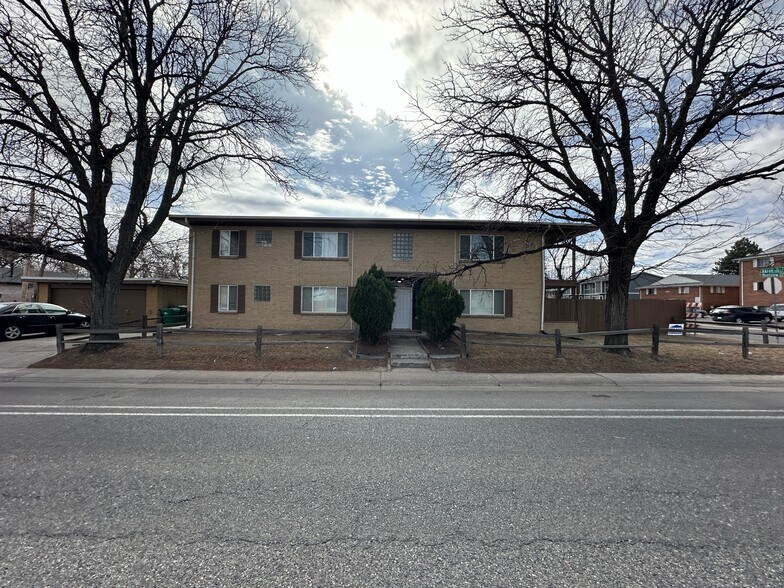 9000 Montview Blvd, Aurora, CO à vendre - Photo du bâtiment - Image 2 de 14