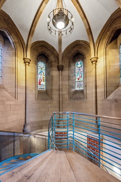 15 Mansfield Pl, Edinburgh for lease - Interior Photo - Image 2 of 4