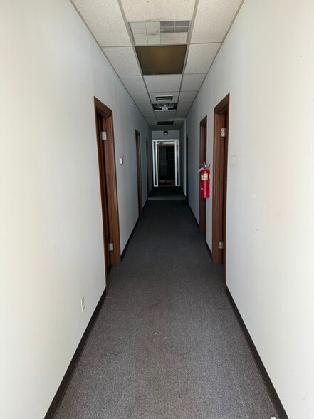 122-126 W Main St, Williamston, NC for sale - Building Photo - Image 3 of 8