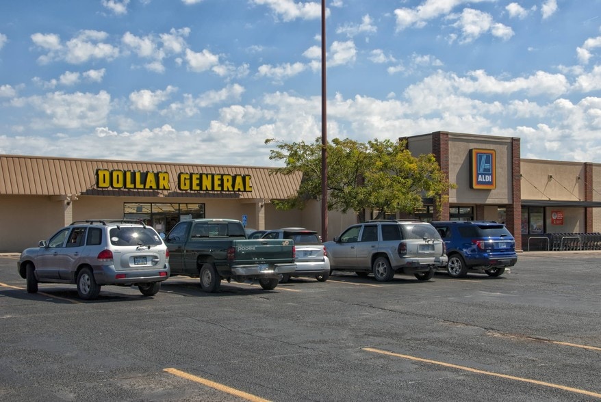 1312 Industrial Rd, Emporia, KS for lease - Building Photo - Image 3 of 17