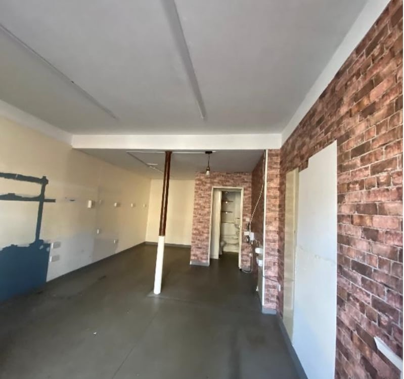 211 High St, Linlithgow for lease Interior Photo- Image 1 of 2