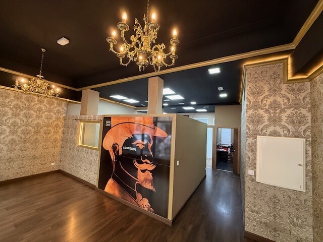 Madrid, MAD 28009 - Unit DR - - Interior Photo - Image 1 of 4