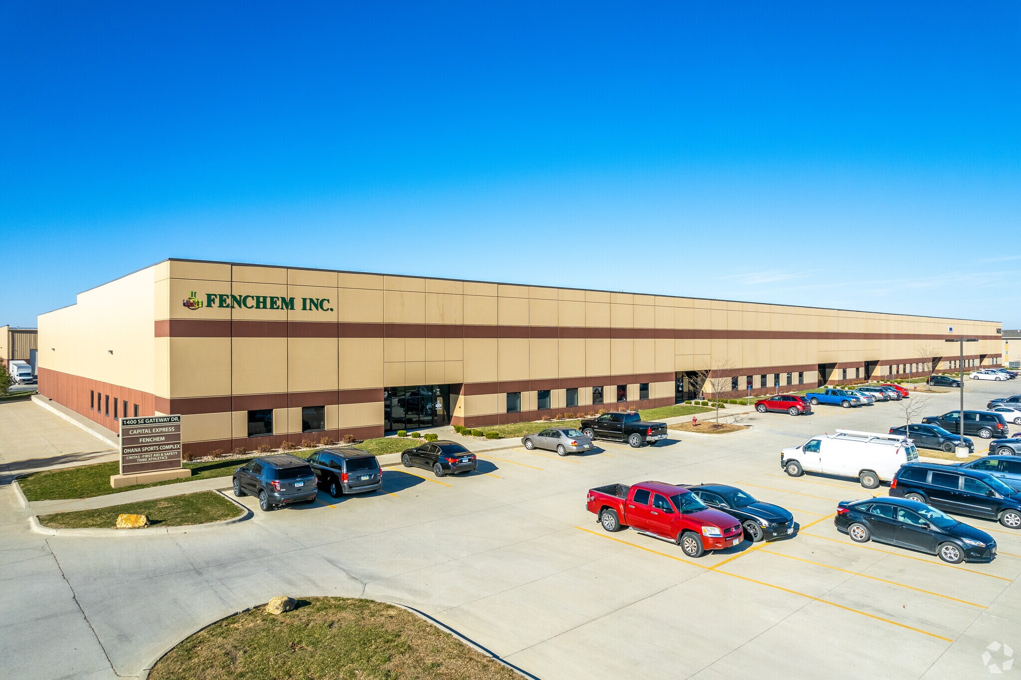 1400 SE Gateway Dr, Grimes, IA for lease Primary Photo- Image 1 of 7