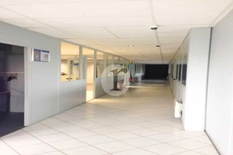 Bureau dans Nieppe à louer - Photo intérieure - Image 2 de 7