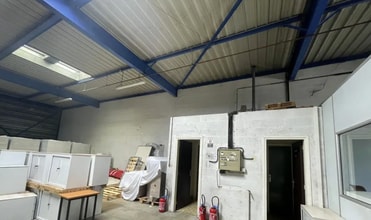 Flex in Ivry-sur-Seine for lease Building Photo- Image 2 of 4