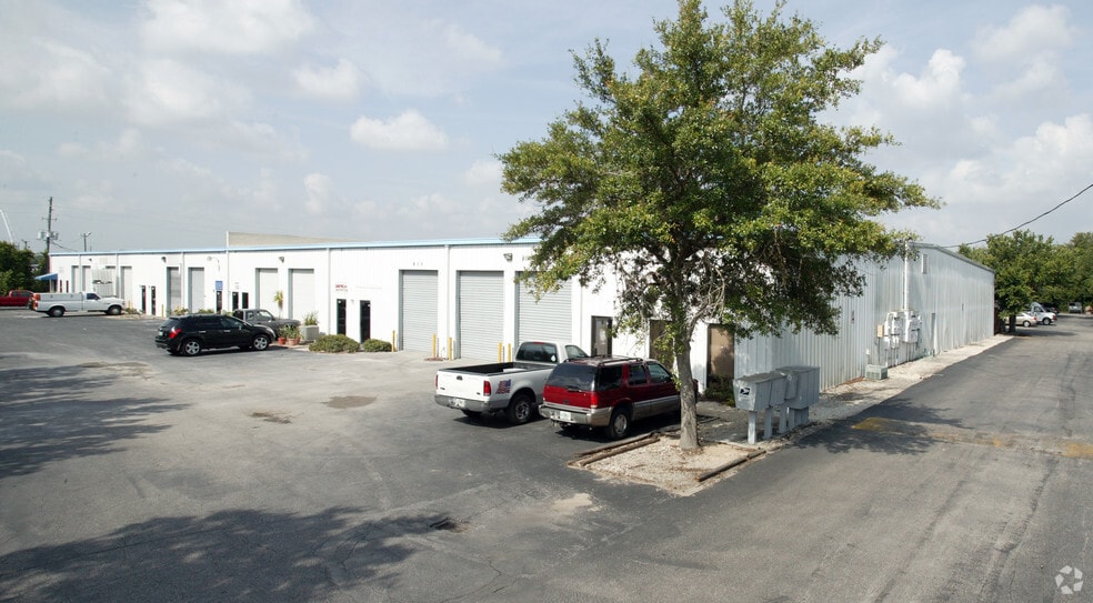 930 Carter Rd, Winter Garden, FL à louer - Photo principale - Image 1 de 11