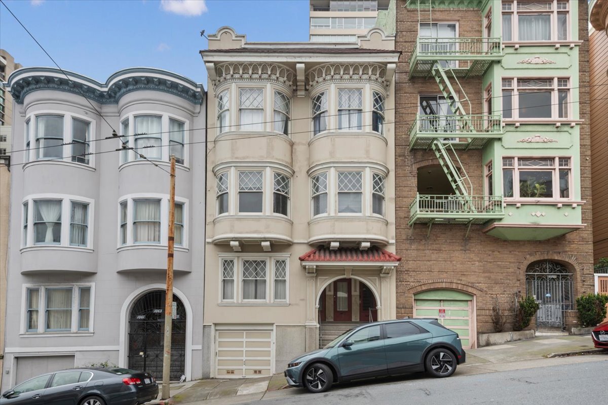 1067 Union St, San Francisco, CA à vendre Photo du bâtiment- Image 1 de 23