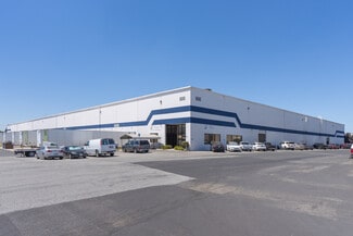 More details for 800 N Plaza Dr, Visalia, CA - Industrial for Lease