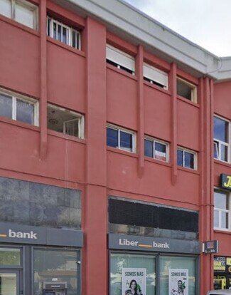 Plus de détails pour Multi-résidentiel à vendre