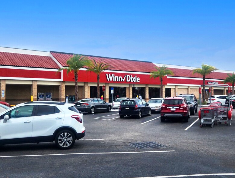 1528-1570 Harrison St, Titusville, FL à louer - Photo du bâtiment - Image 1 de 4