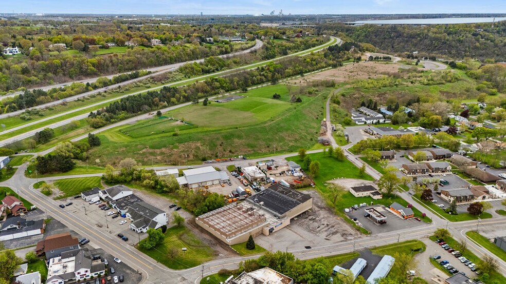 845 Cayuga St, Lewiston, NY à vendre - Photo du bâtiment - Image 3 de 21