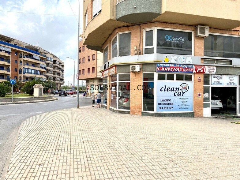 Commerce de détail dans Orihuela, Alicante à vendre - Photo du bâtiment - Image 3 de 5