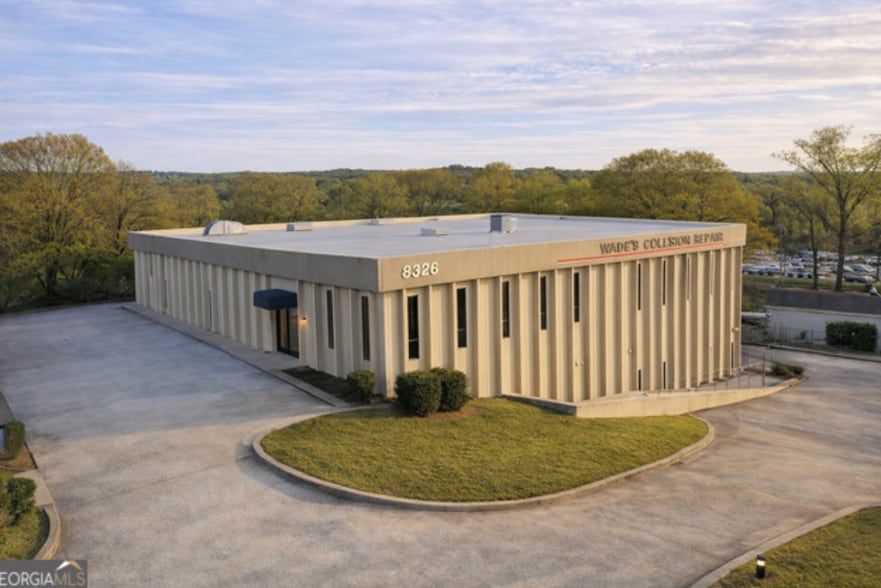 8326 Tara Blvd, Jonesboro, GA for sale - Building Photo - Image 2 of 19