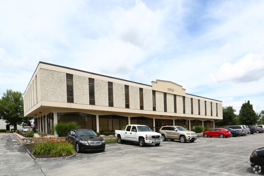 11715 Administration Dr, Maryland Heights, MO à louer - Photo du bâtiment - Image 1 de 4