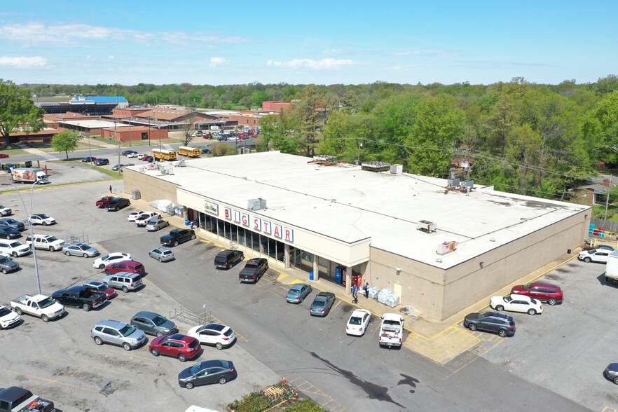 429 W Broadway, West Memphis, AR à vendre - Photo du bâtiment - Image 1 de 1