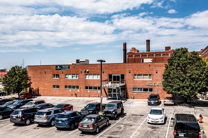 450 E 4th St, Kansas City, MO for lease - Building Photo - Image 3 of 19
