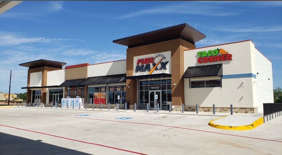 16844 FM 2920 Rd, Tomball, TX à louer - Photo du bâtiment - Image 3 de 3